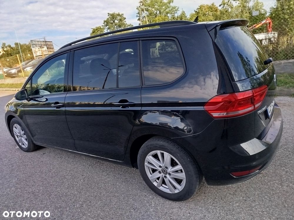 Volkswagen Touran - 3