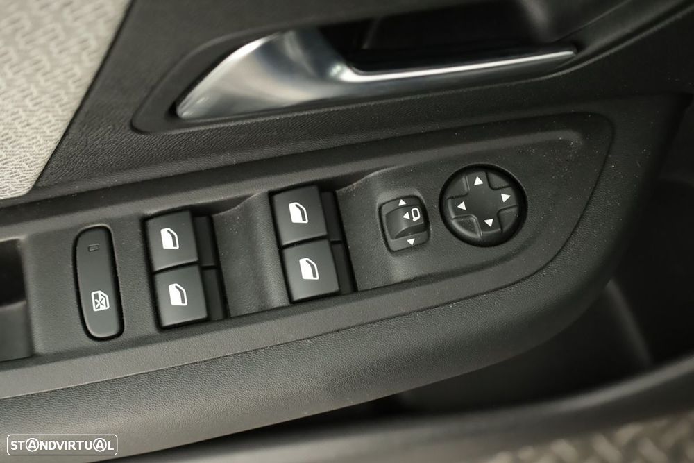 Citroën C4 1.2 PureTech Plus EAT8 - 19