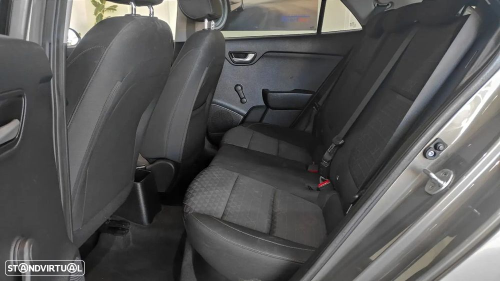 Kia Rio - 6