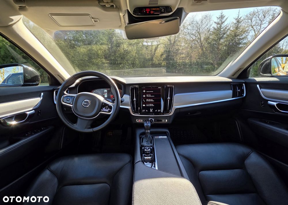 Volvo S90 D4 Momentum Pro - 21