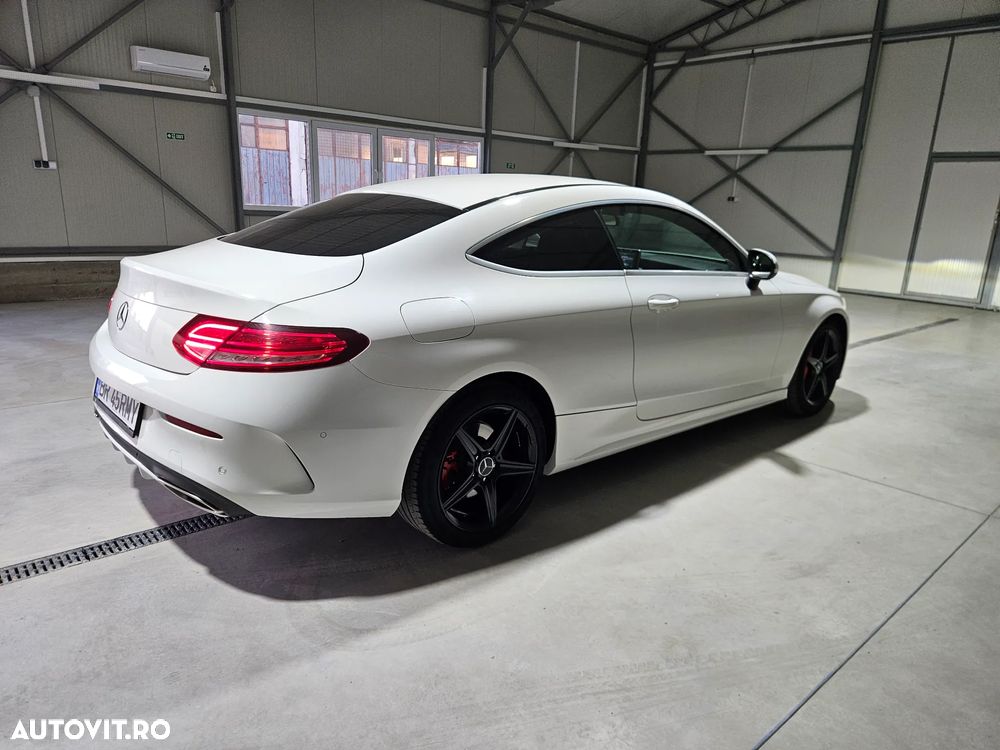 Mercedes-Benz C 180 Coupe 7G-TRONIC AMG Line - 10