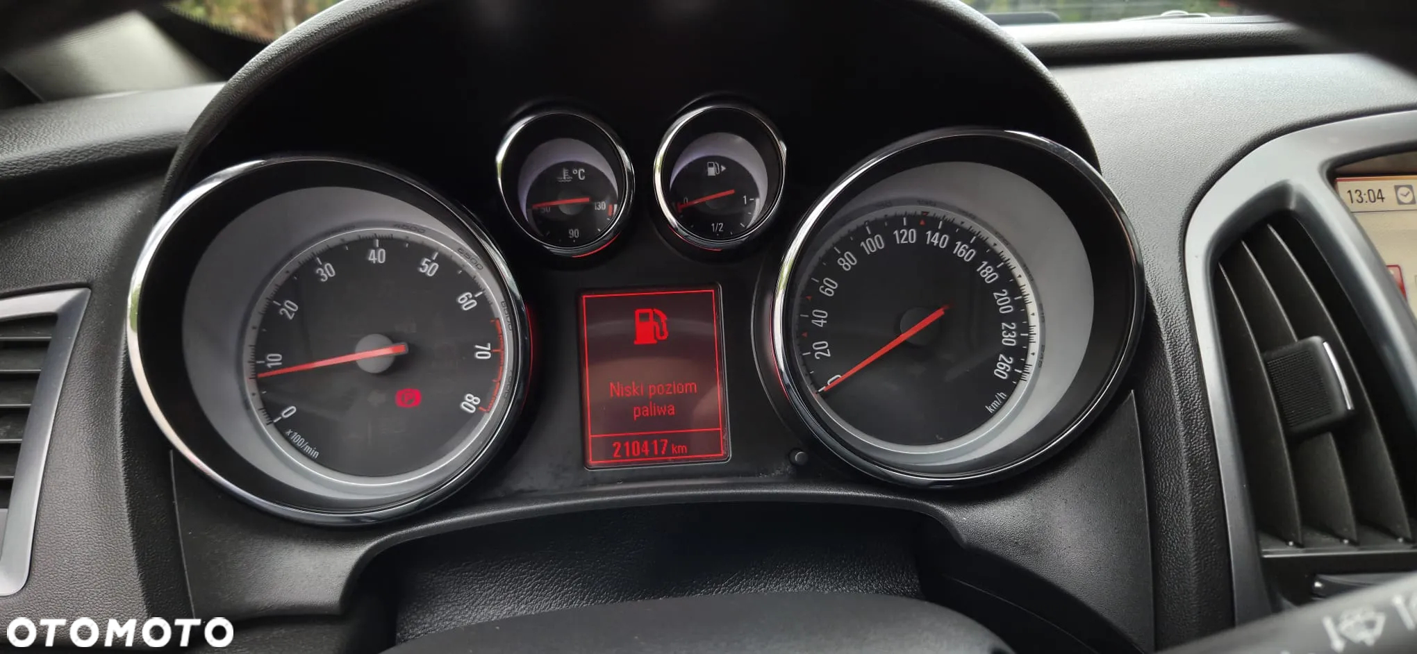 Opel Astra GTC 1.6 Turbo Innovation - 28