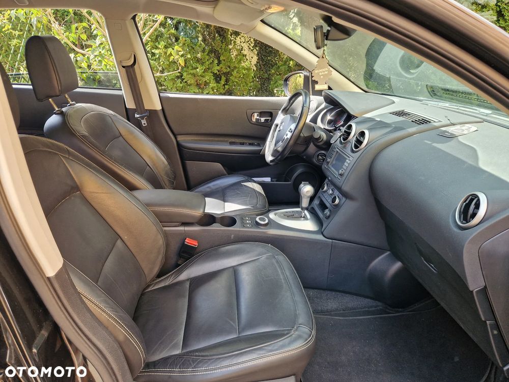 Nissan Qashqai 2.0 dCi 4x4 Tekna EU5 - 17
