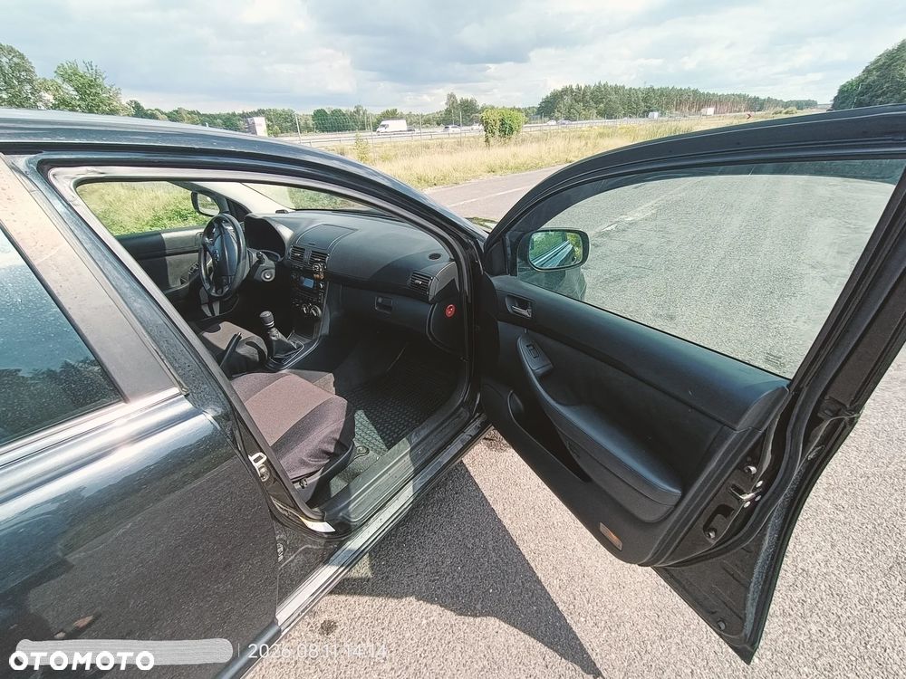 Toyota Avensis 2.0 D-4D Sol - 16