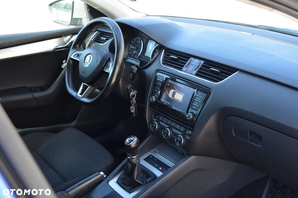 Skoda Octavia 1.6 TDI (Green tec) 4x4 Style - 11