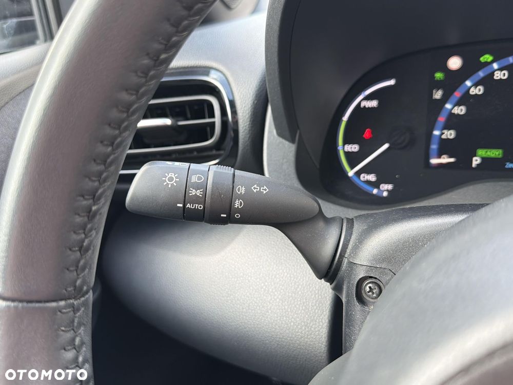 Toyota Yaris Cross Hybrid 1.5 Comfort - 16