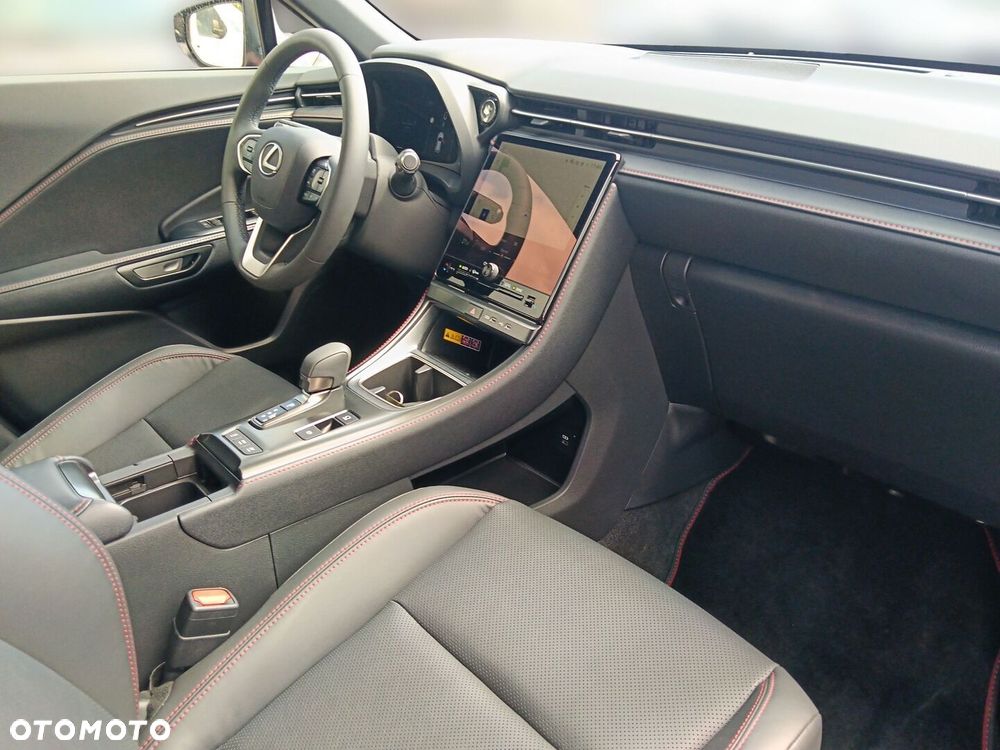 Lexus LBX 1.5 Hybrid Emotion - 10