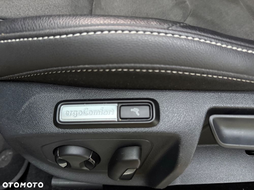 Volkswagen Arteon 2.0 TSI Elegance DSG - 34