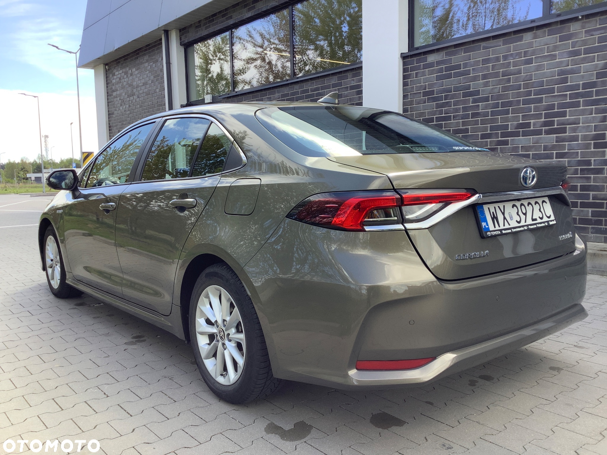 Toyota Corolla 1.8 Hybrid Comfort - 4