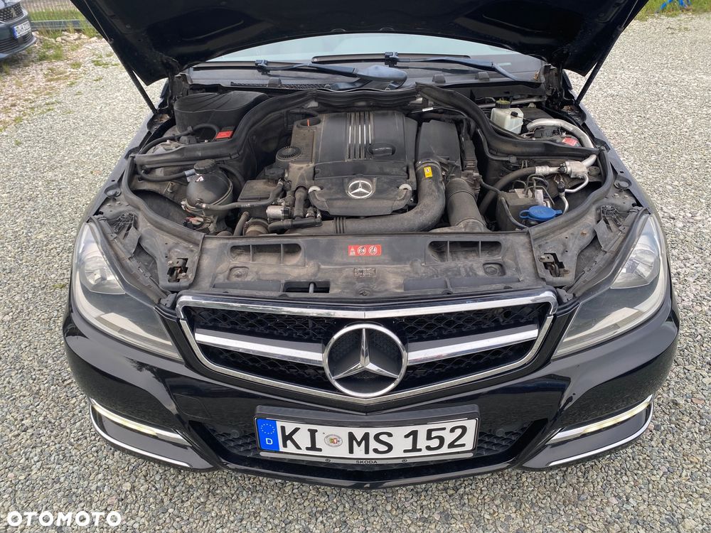 Mercedes-Benz Klasa C 180 CGI Automatik BlueEFFICIENCY Avantgarde - 18