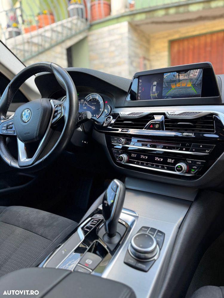 BMW Seria 5 520d xDrive Aut. Sport Line - 12