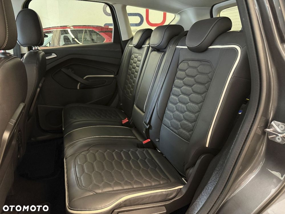 Ford Kuga 2.0 TDCi 4x4 Vignale - 24