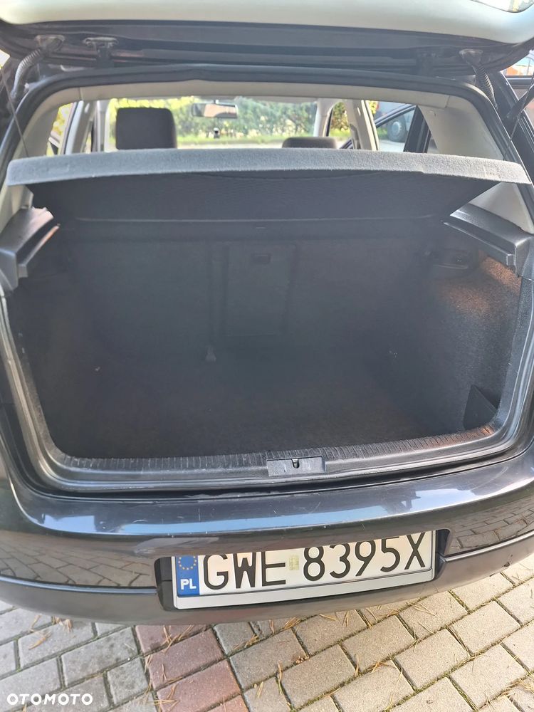 Volkswagen Golf 1.6 Tour Edition - 24