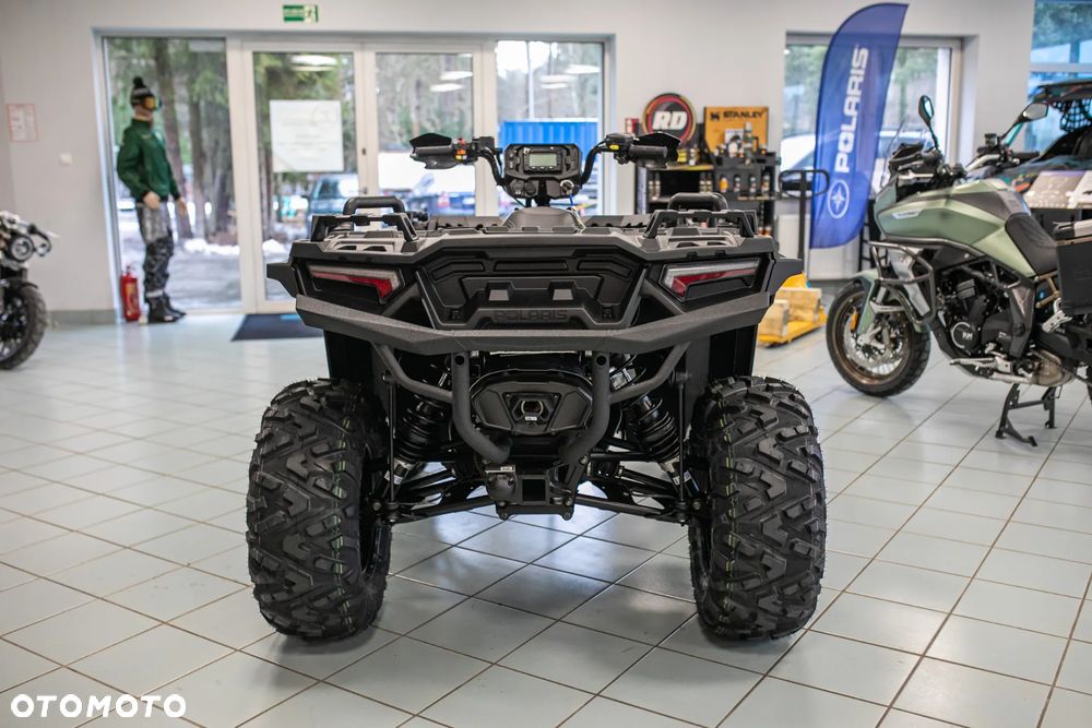 Polaris Sportsman - 4