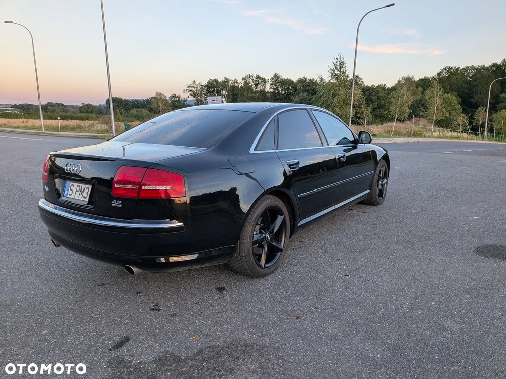 Audi A8 4.2 FSI Quattro - 8