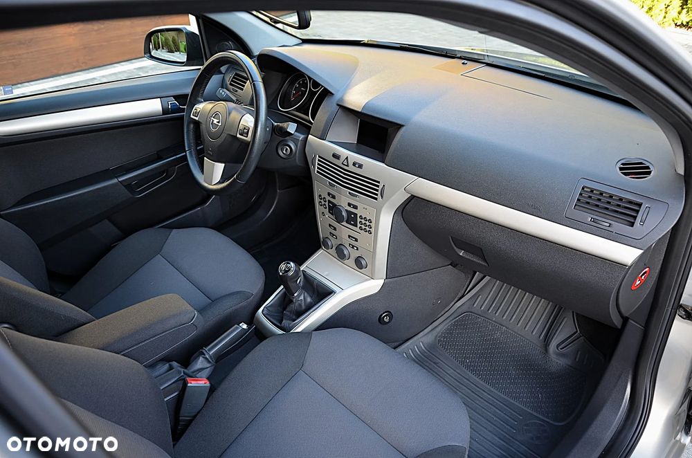 Opel Astra 1.6 Active - 27