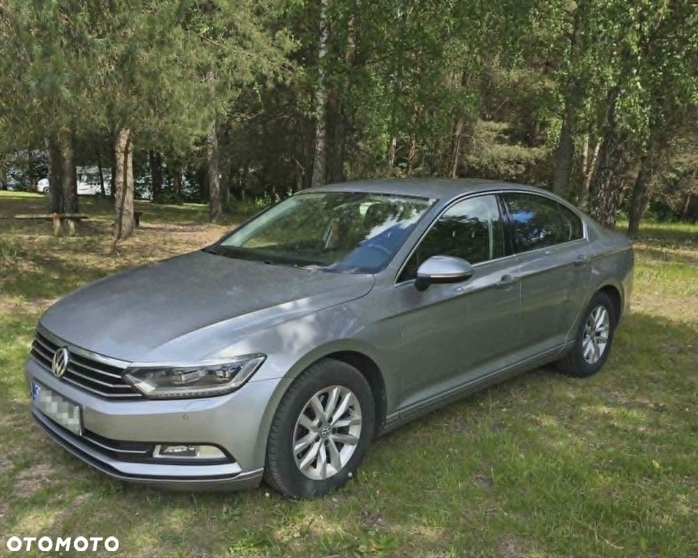 Volkswagen Passat 2.0 TDI SCR Comfortline - 1
