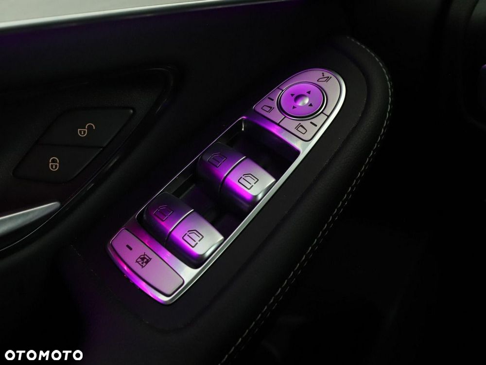 Mercedes-Benz GLC 300 de 4Matic 9G-TRONIC AMG Line - 37
