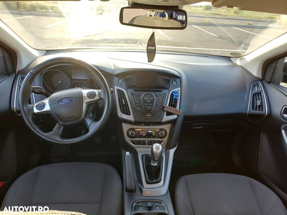 FORD Focus 2014 — imagine 7