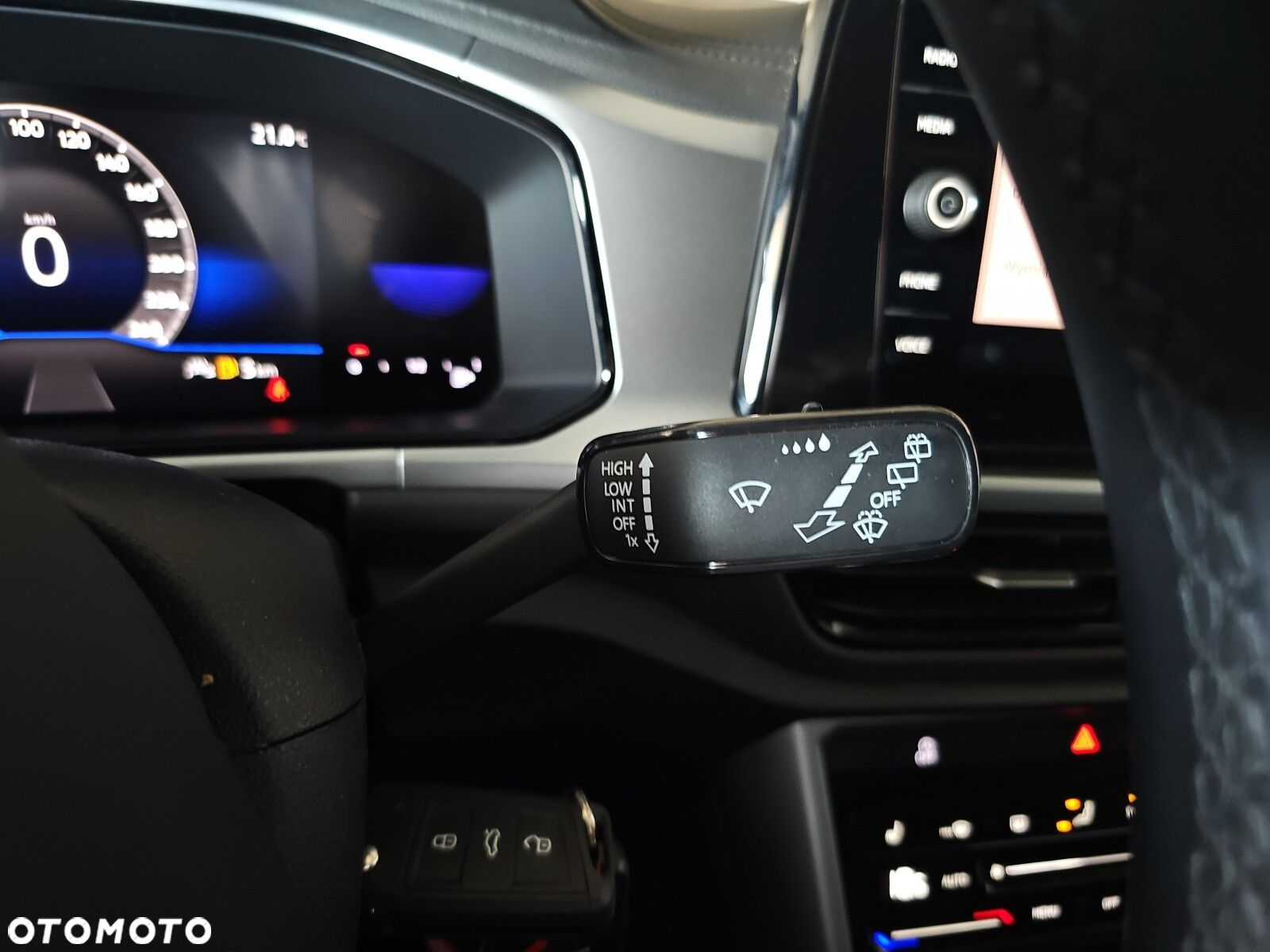 Volkswagen T-Roc 1.5 TSI Life DSG - 16