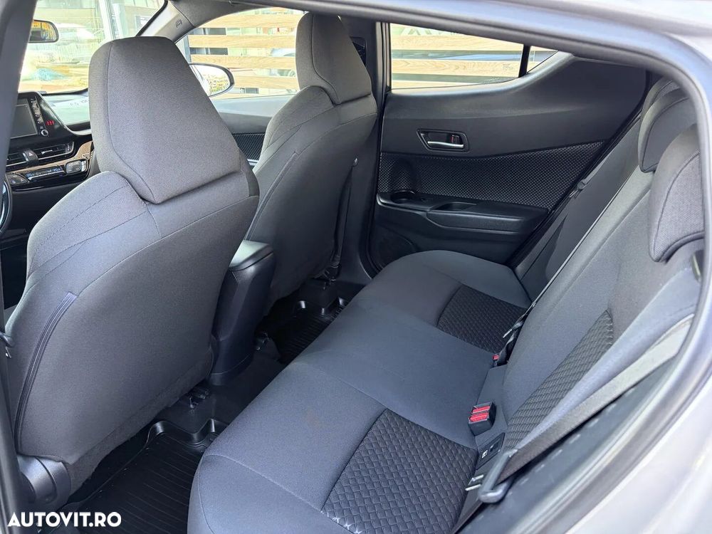 Toyota C-HR 1.8 HSD 122 CP 4x2 CVT Core - 11