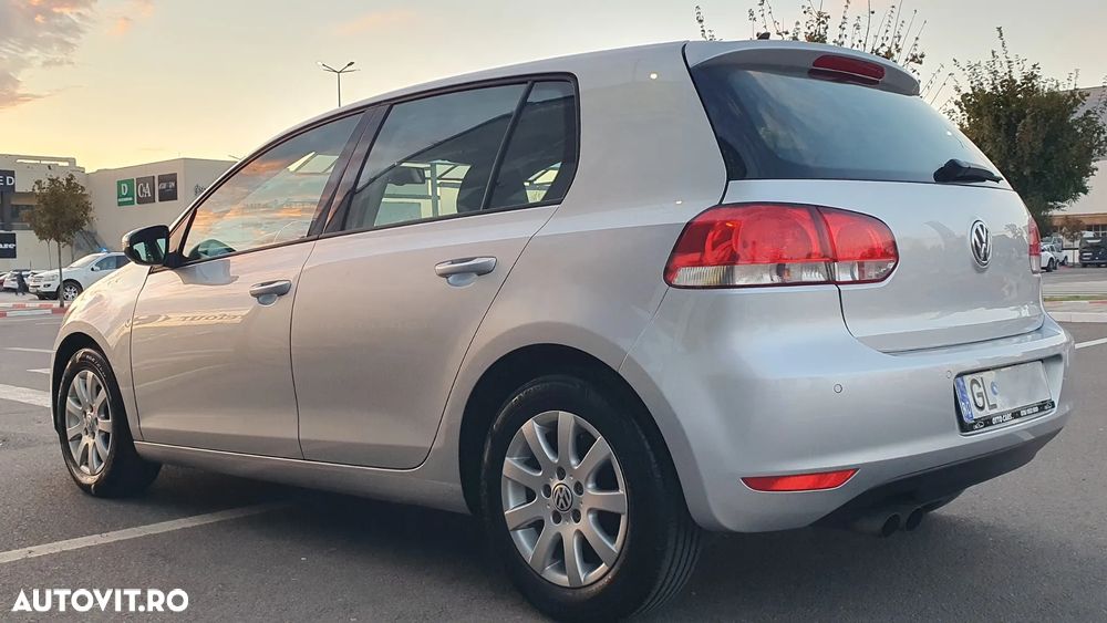 Volkswagen Golf 2.0 TDI DPF Comfortline - 16