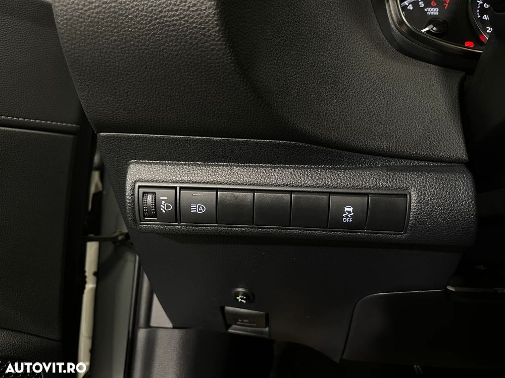 Toyota Corolla 1.8 Business Edition - 23