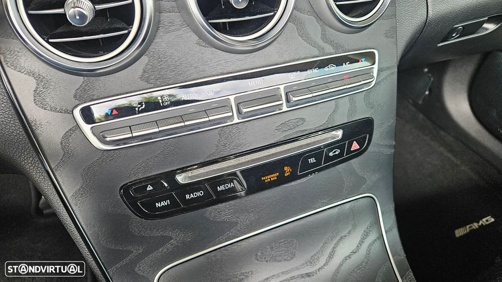 Mercedes-Benz C 220 d Cabrio 9G-Tronic AMG Line Plus - 24
