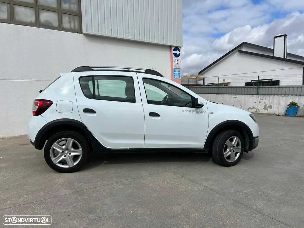 Dacia Sandero 0.9 TCe Stepway - 10