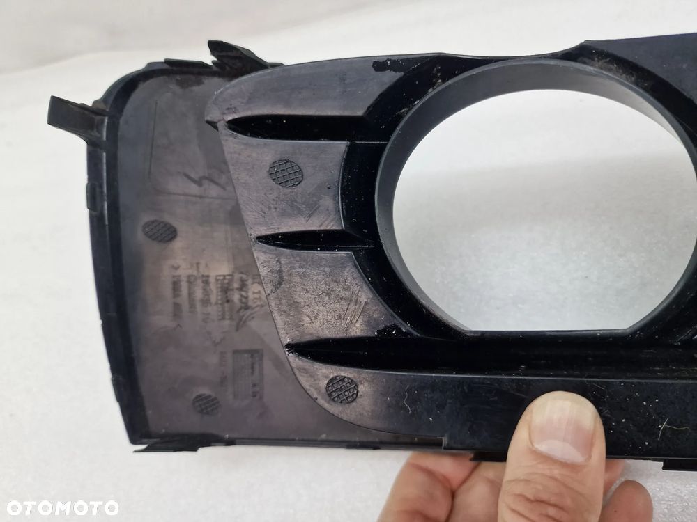 BMW F45 / F46 13- PRAWA KRATKA BOCZNA ZDERZAKA PRZEDNIEGO PRZÓD , NR 51117347232 / 7347232 , NR AUKCJI F/10 - 7