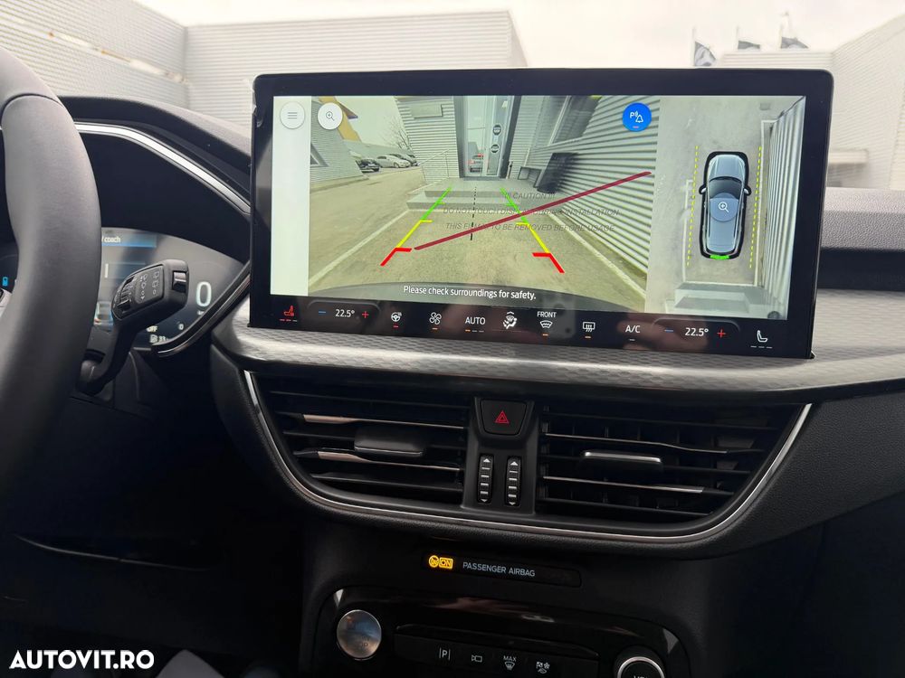 Ford Kuga 2.5 Duratec FWD FHEV Titanium - 6