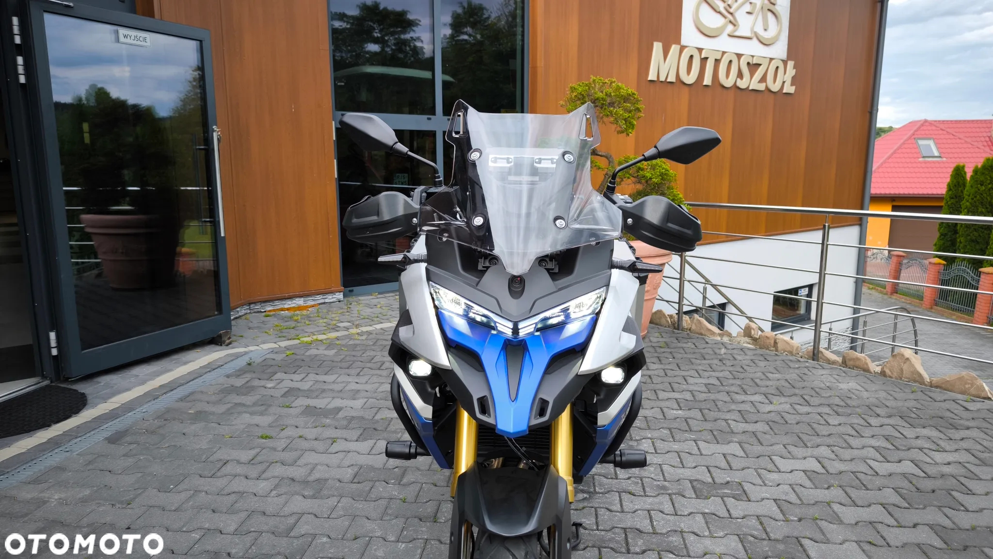 VOGE 525DSX - 12