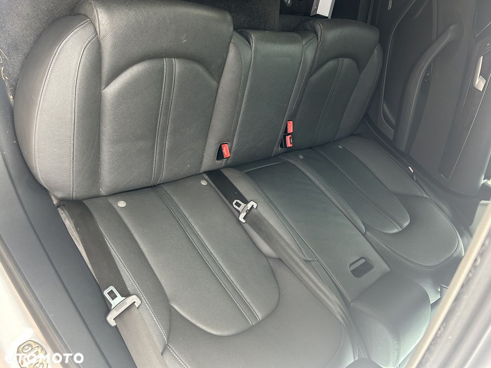 Audi A8 4.2 FSI L Quattro - 24