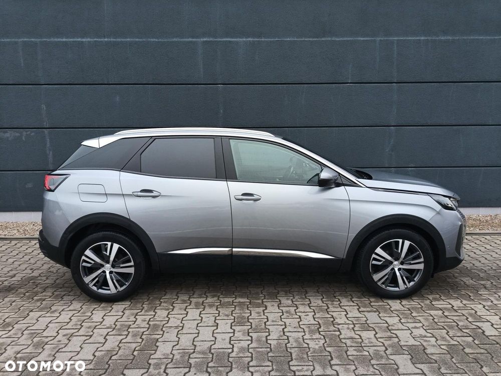 Peugeot 3008 1.2 PureTech Allure S&S - 8