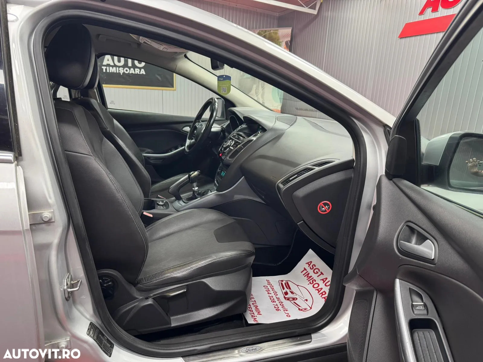 Ford Focus - 12