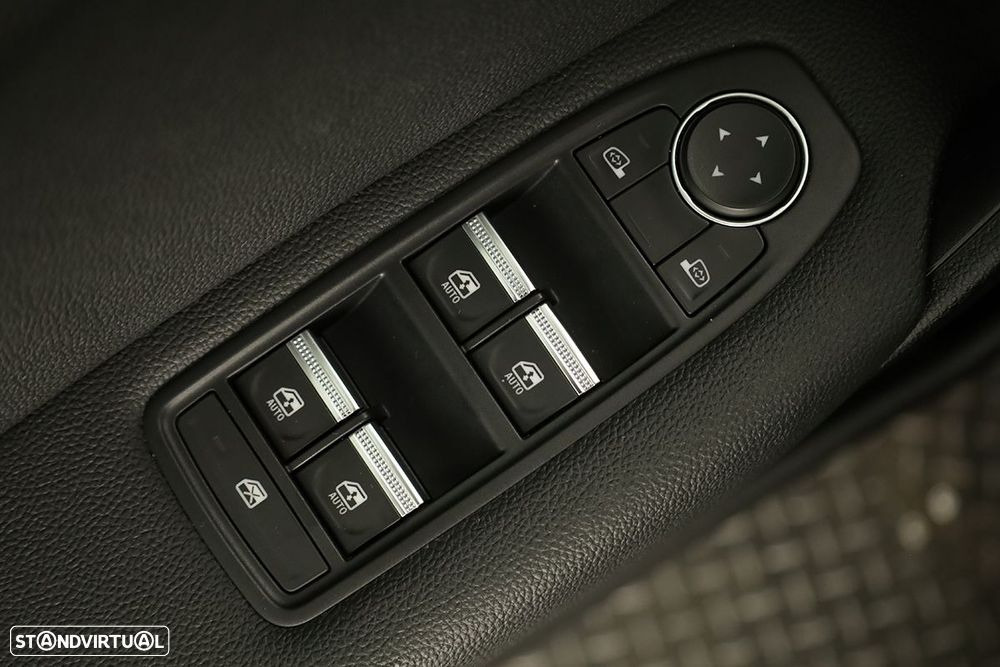 Renault Captur 1.0 TCe Techno Bi-Fuel - 21