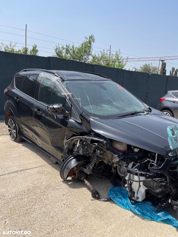 Dezmembrez Ford Kuga 2019 2.0 TDCI 110KW 4x4 - 4