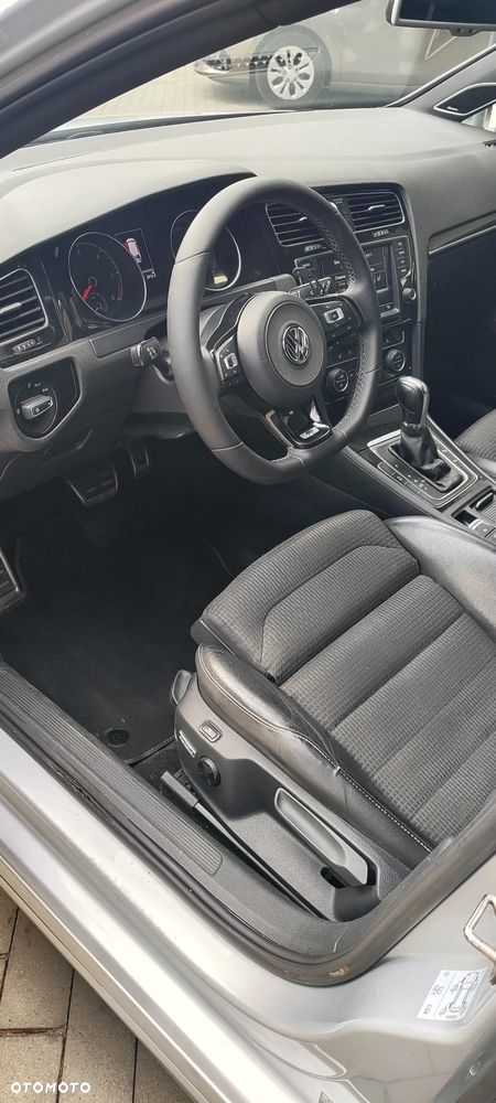 Volkswagen Golf 2.0 TDI SCR DSG Highline - 9