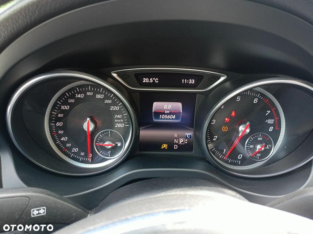 Mercedes-Benz CLA 200 7G-DCT AMG Line - 21