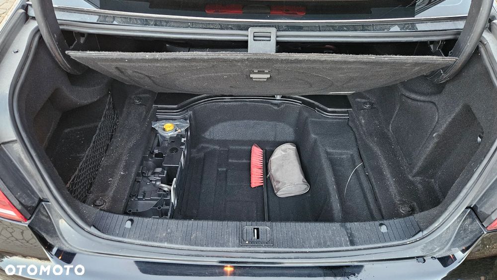 Mercedes-Benz Klasa E 220 BlueTEC 7G-TRONIC Avantgarde - 13