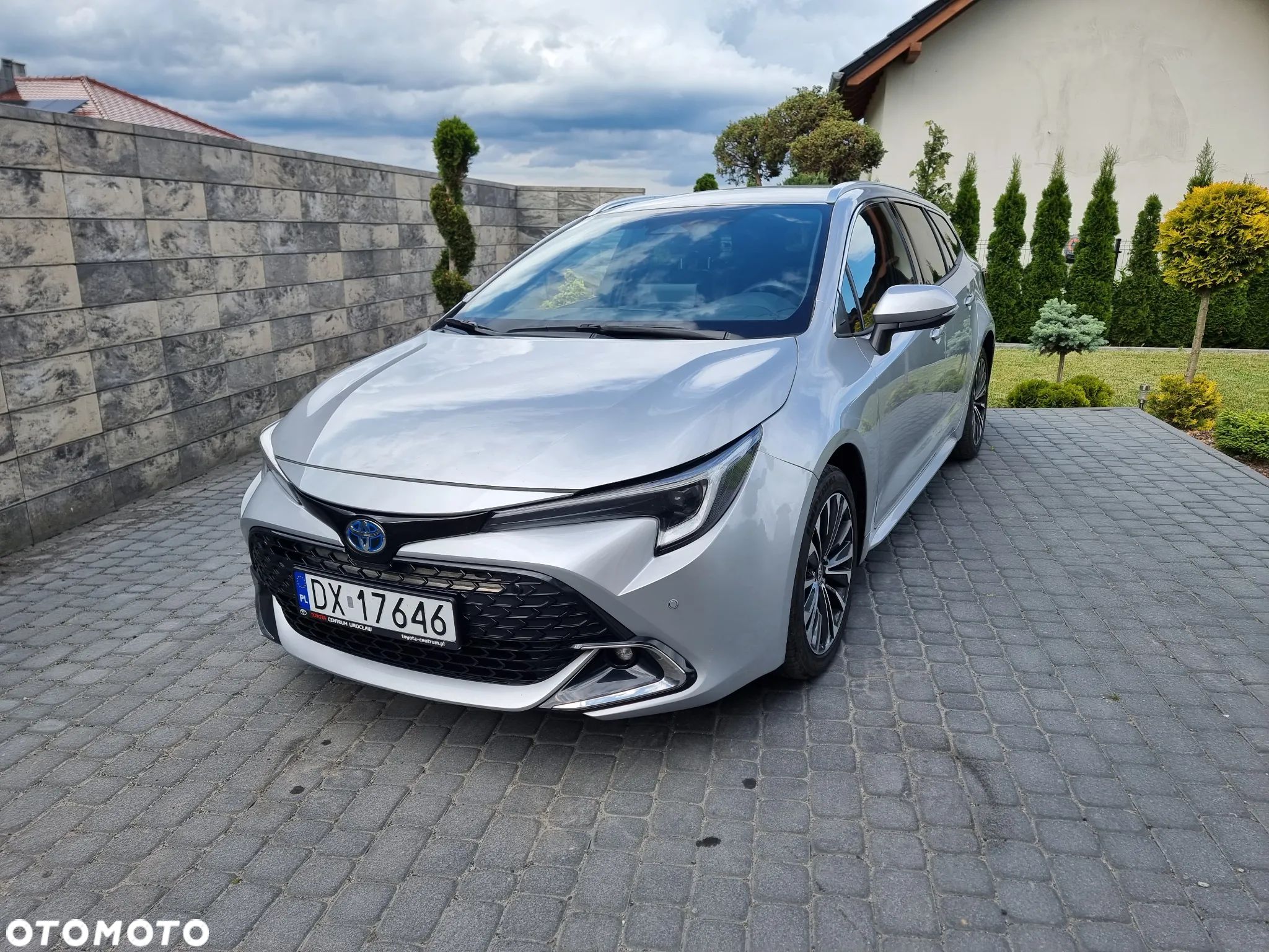Toyota Corolla 1.8 Hybrid Touring Sports Team Deutschland - 1