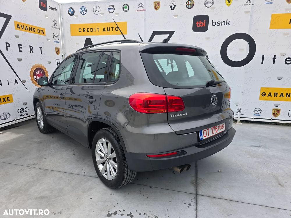Volkswagen Tiguan 2.0 TDI DPF 4Motion BlueMotion Technology DSG Track & Field - 10