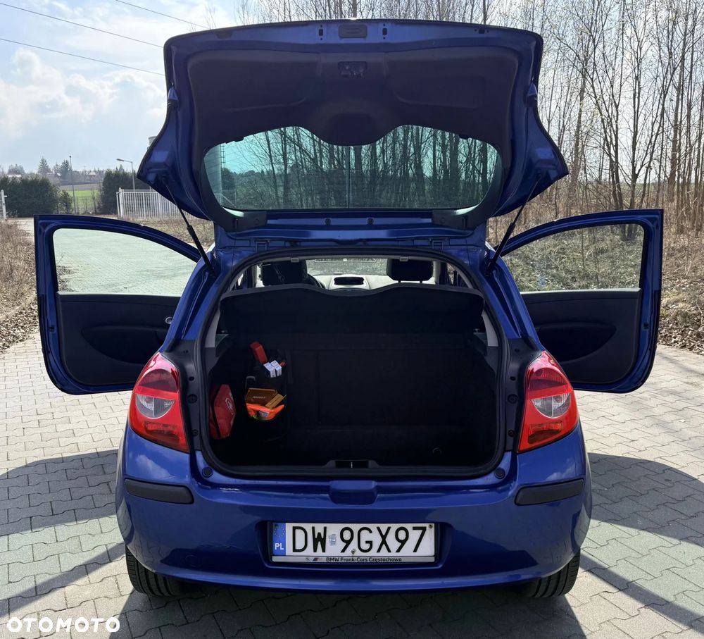 Renault Clio - 12