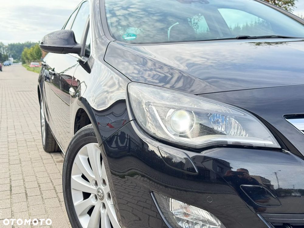 Opel Astra 2.0 CDTI DPF Automatik Cosmo - 10