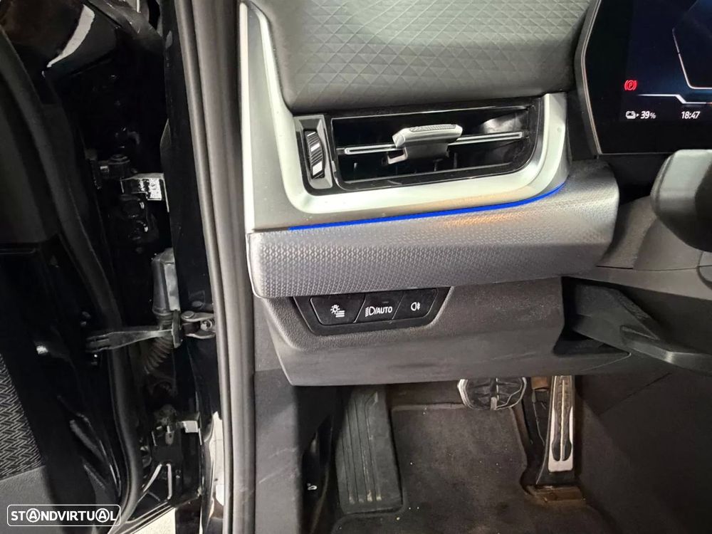 BMW iX2 eDrive20 Pack Desportivo M - 34