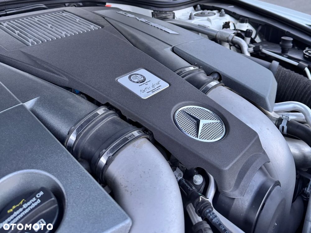Mercedes-Benz SL 63 AMG - 12