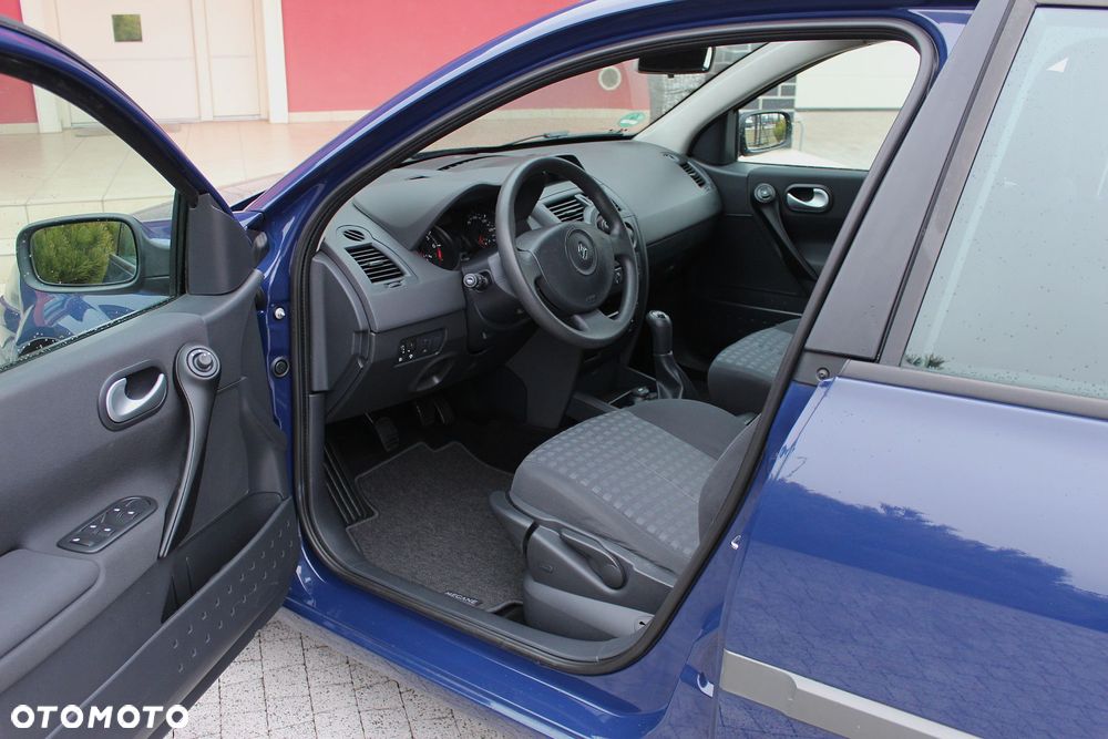 Renault Megane 1.6 Avantage - 10