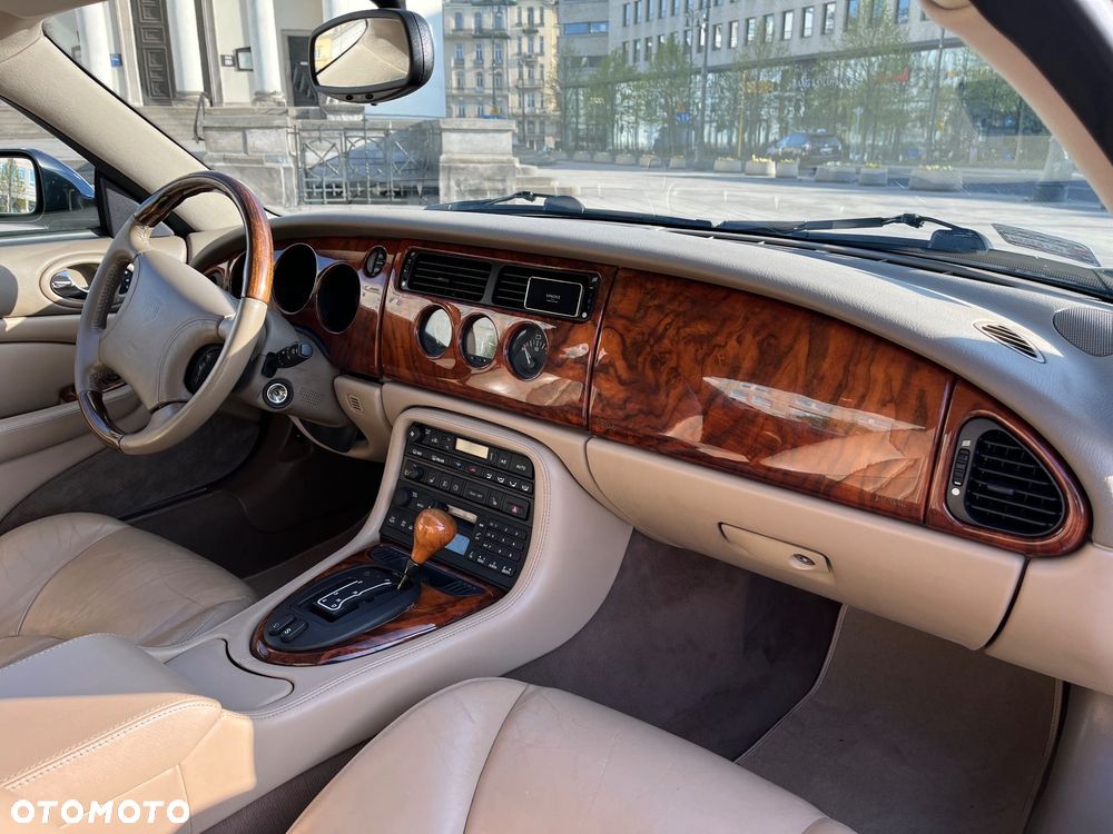 Jaguar XK8 4.0 - 15