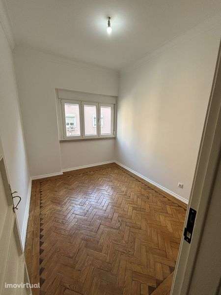 Apartamento com 3 quartos em excelente estado - Cozinha equipada - Grande imagem: 5/11