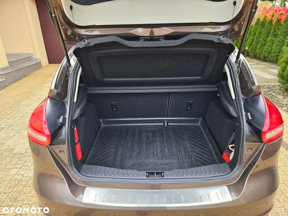 Ford Focus - 9